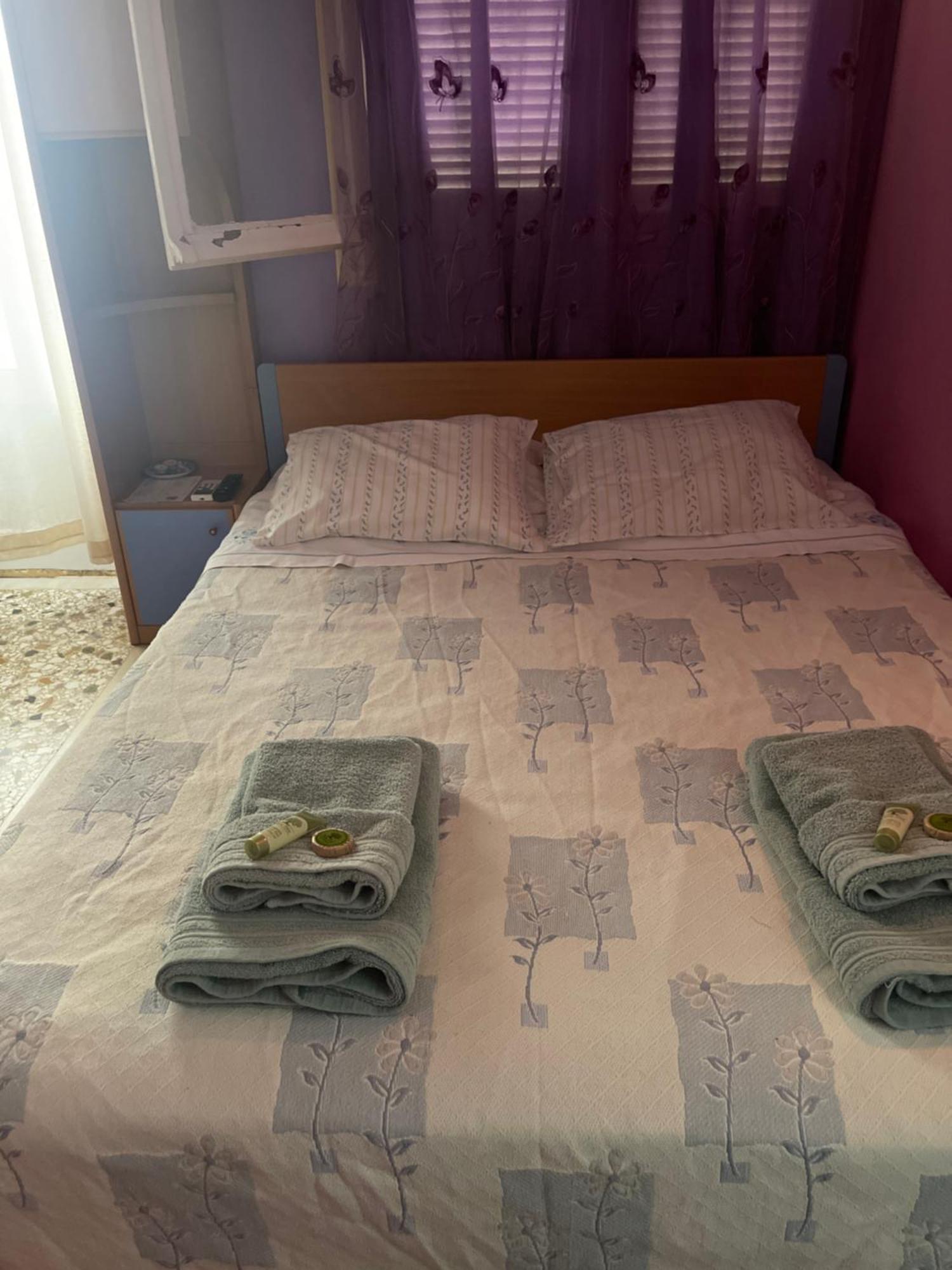 Pislis Rooms 卡梅纳维洛拉 外观 照片