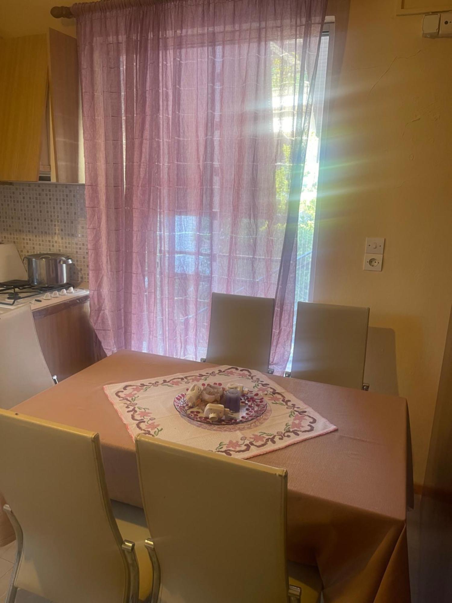Pislis Rooms 卡梅纳维洛拉 外观 照片