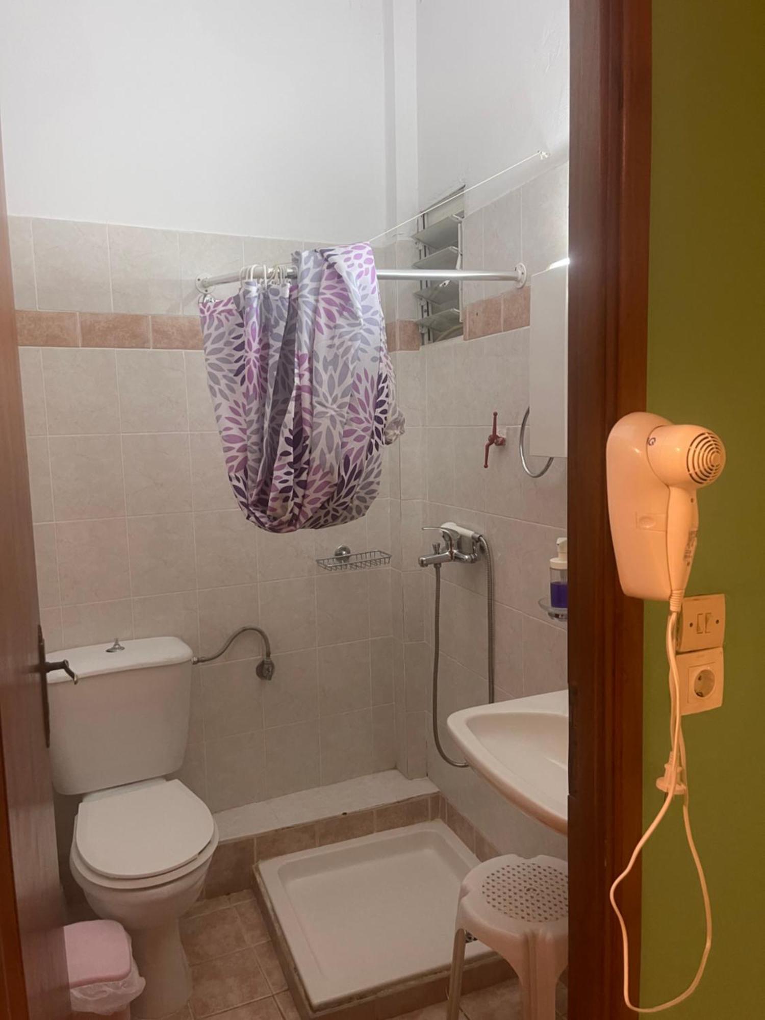 Pislis Rooms 卡梅纳维洛拉 外观 照片