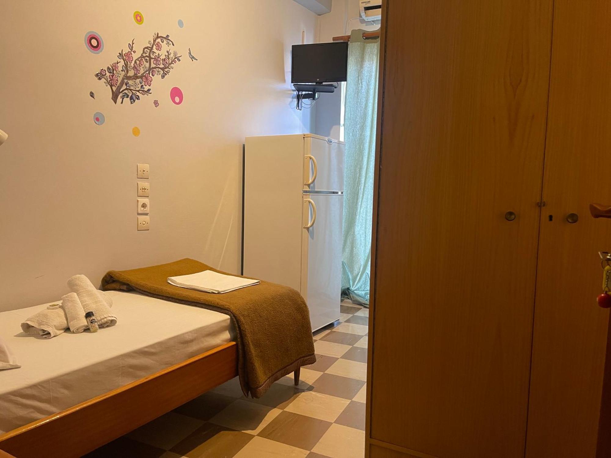 Pislis Rooms 卡梅纳维洛拉 外观 照片