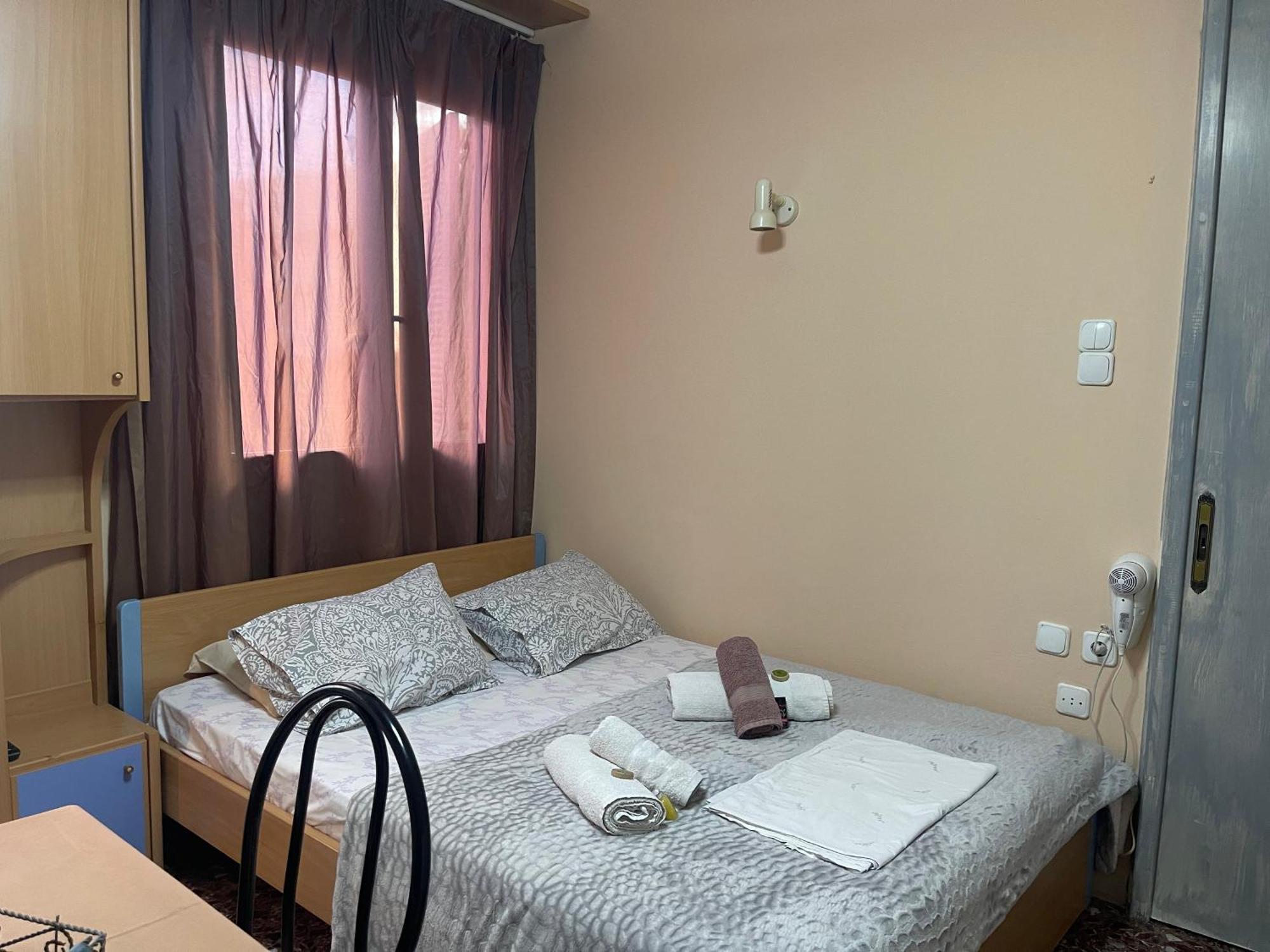 Pislis Rooms 卡梅纳维洛拉 外观 照片