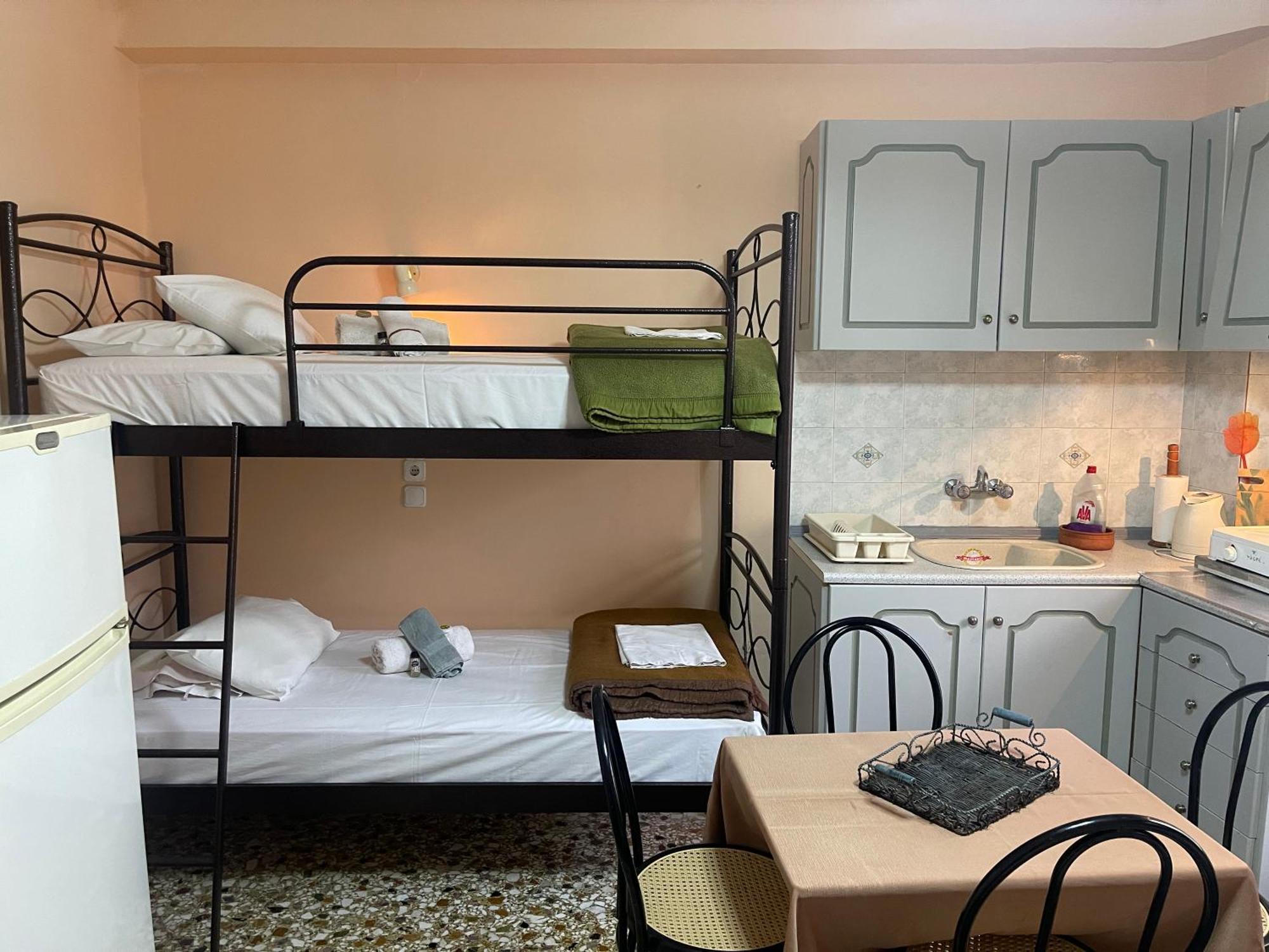 Pislis Rooms 卡梅纳维洛拉 外观 照片